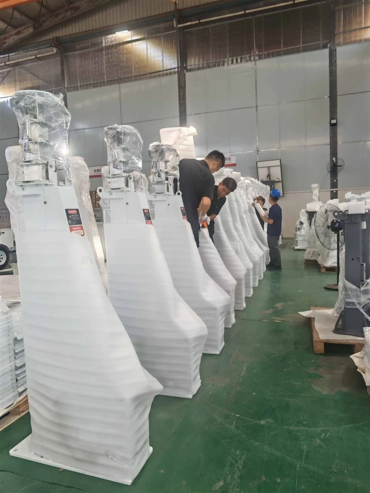 Built-in Wire Design Telescopic Mast suppliers